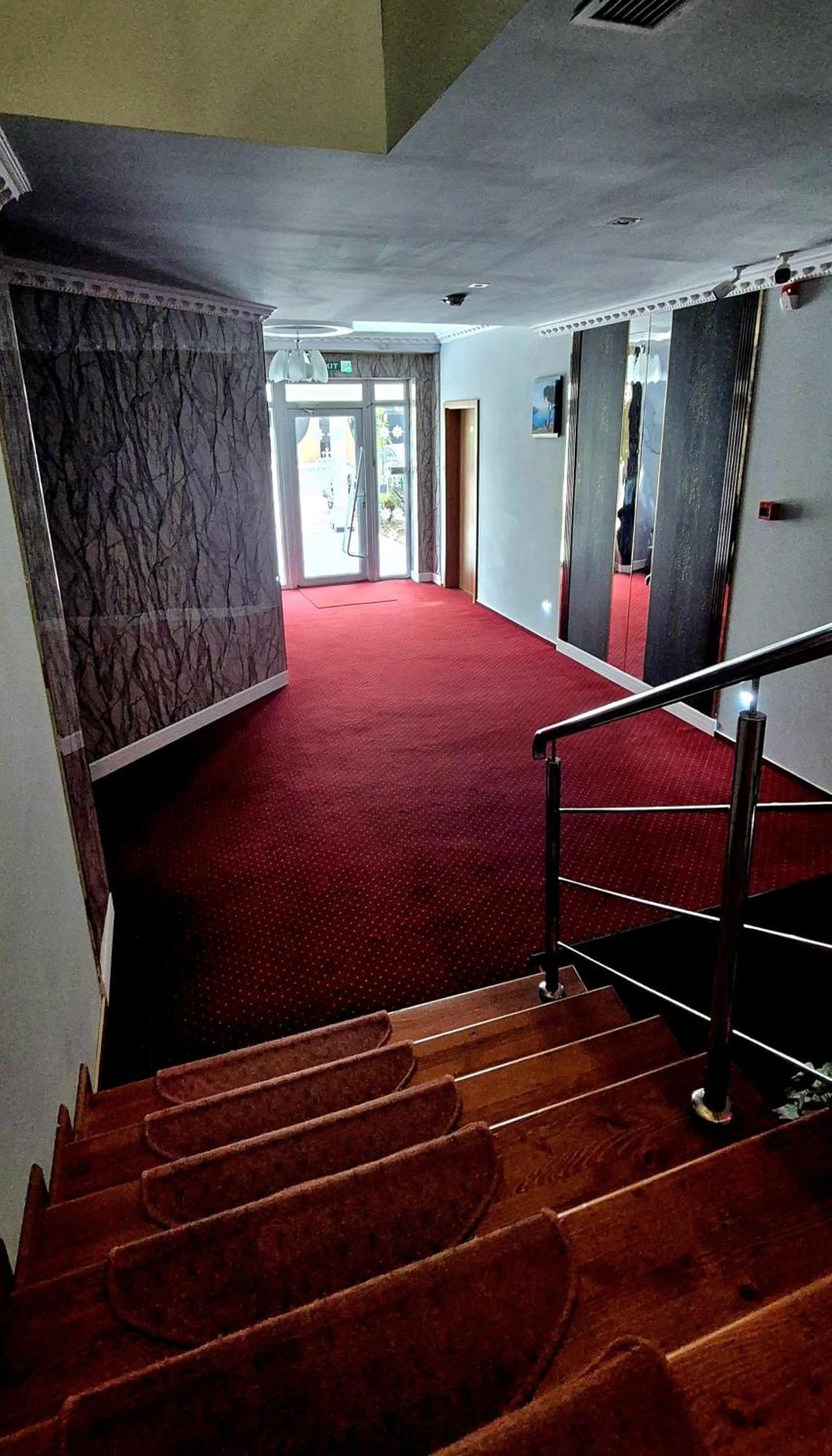 Hostel Orhideea Buzau Exterior photo
